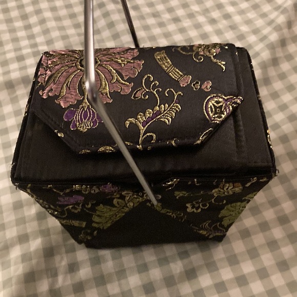 Vintage Asian takeout container floral purse - Picture 2 of 6